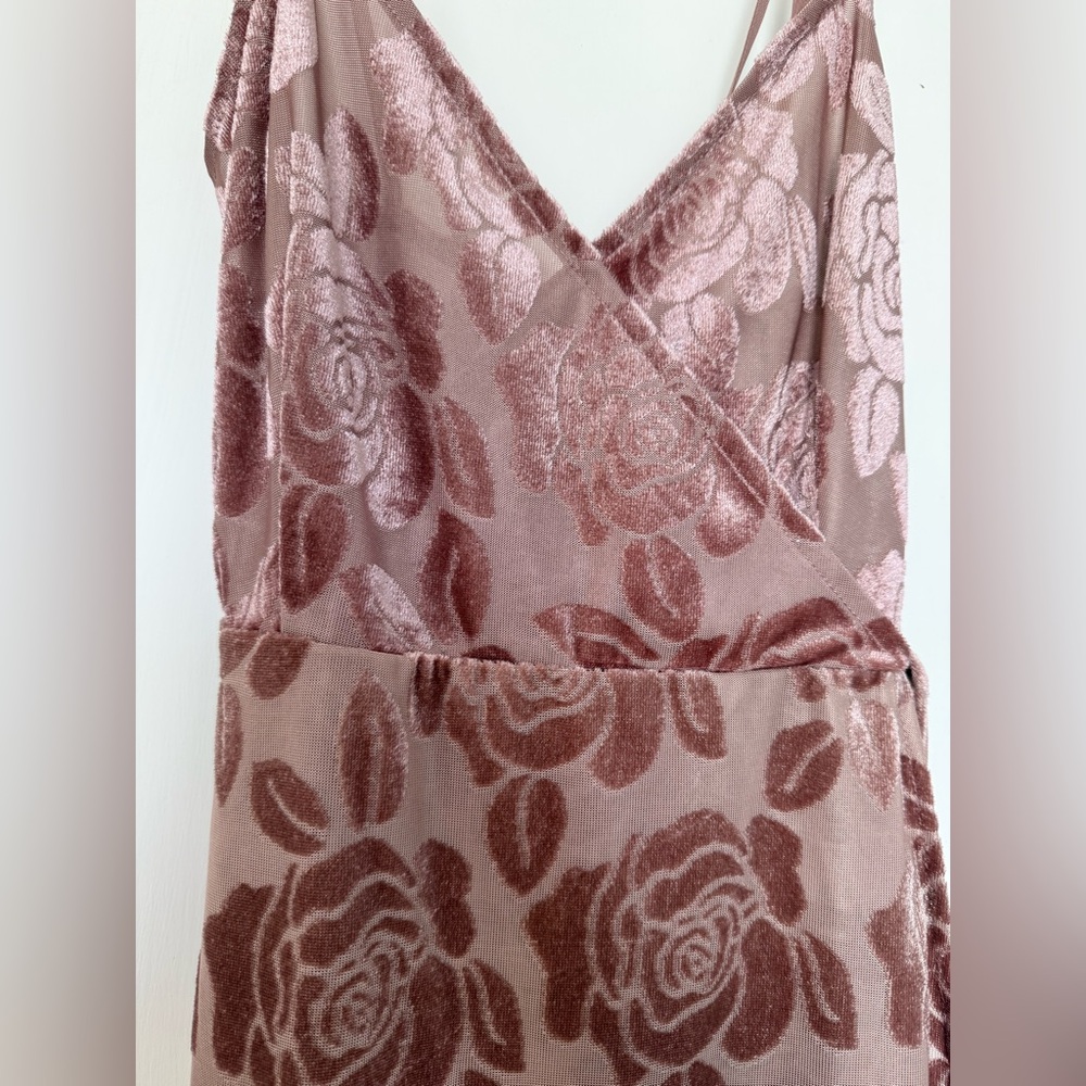 Elegant Floral Lace Chemise - Pink and Brown